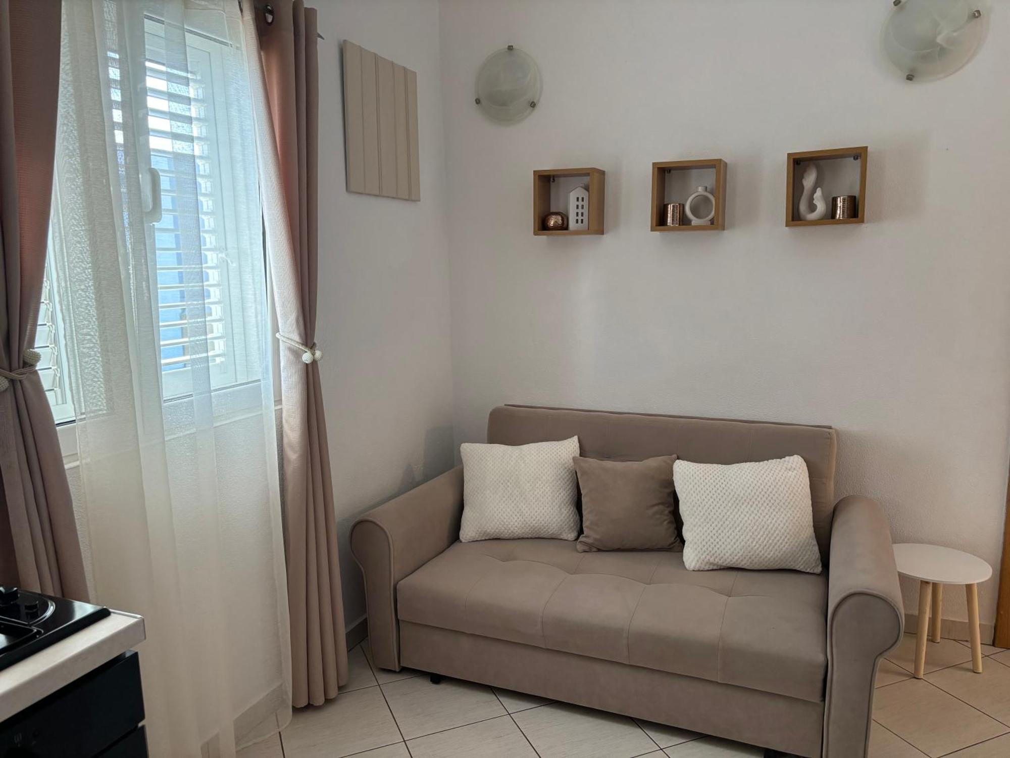 פריבלאקה Apartments Lolo מראה חיצוני תמונה
