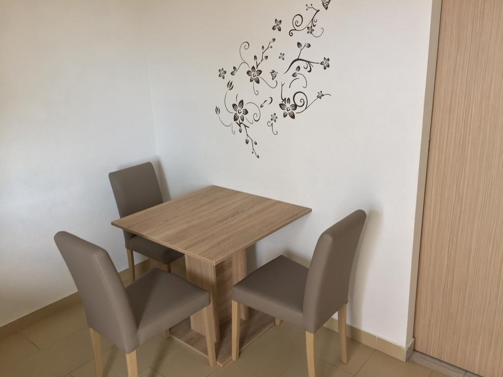 פריבלאקה Apartments Lolo מראה חיצוני תמונה